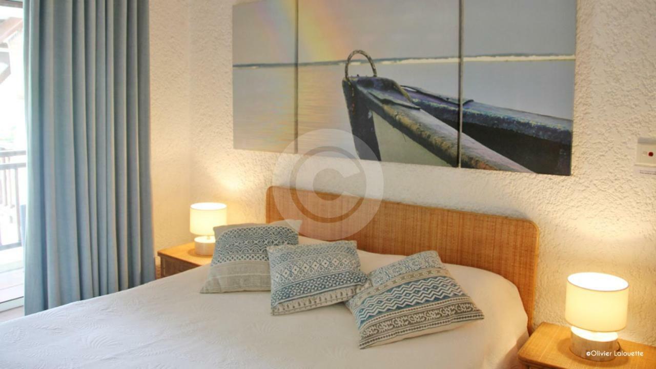 Fantastic Spacious Beachfront Villavacances Grand Baie Exteriör bild